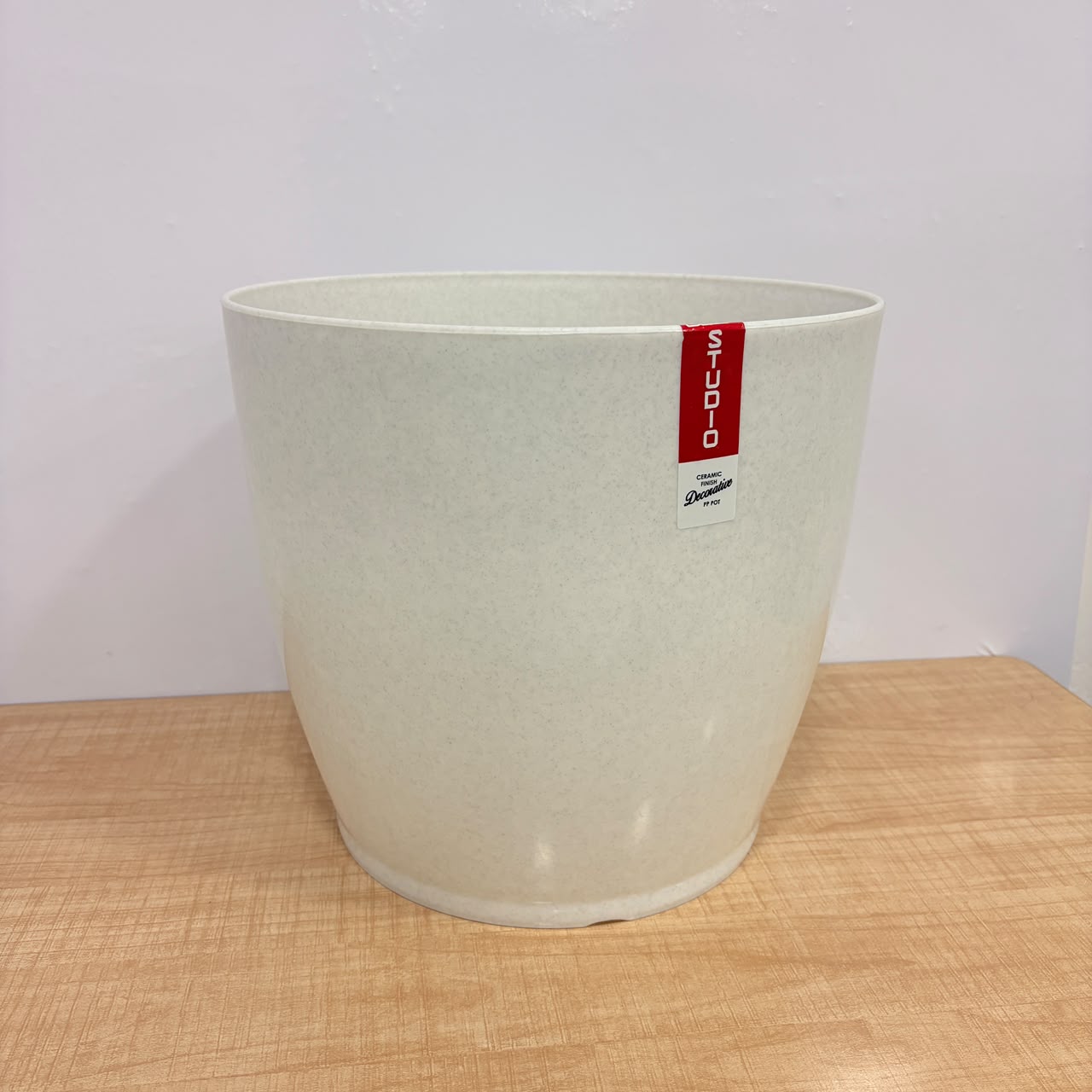 A06541 14-Inch Premium White Plastic Planter Pot (Pack of 1)