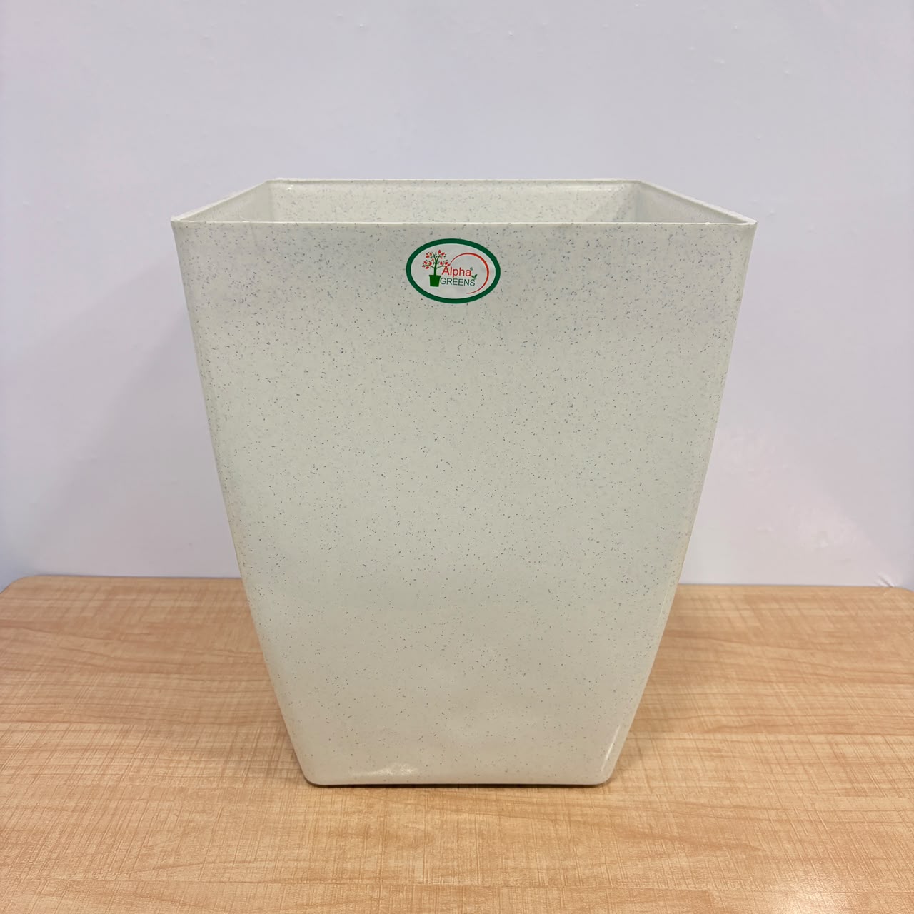 A06544 Alpha Greens 18-Inch Square Premium Plastic Planter Pot (White/Speckled)