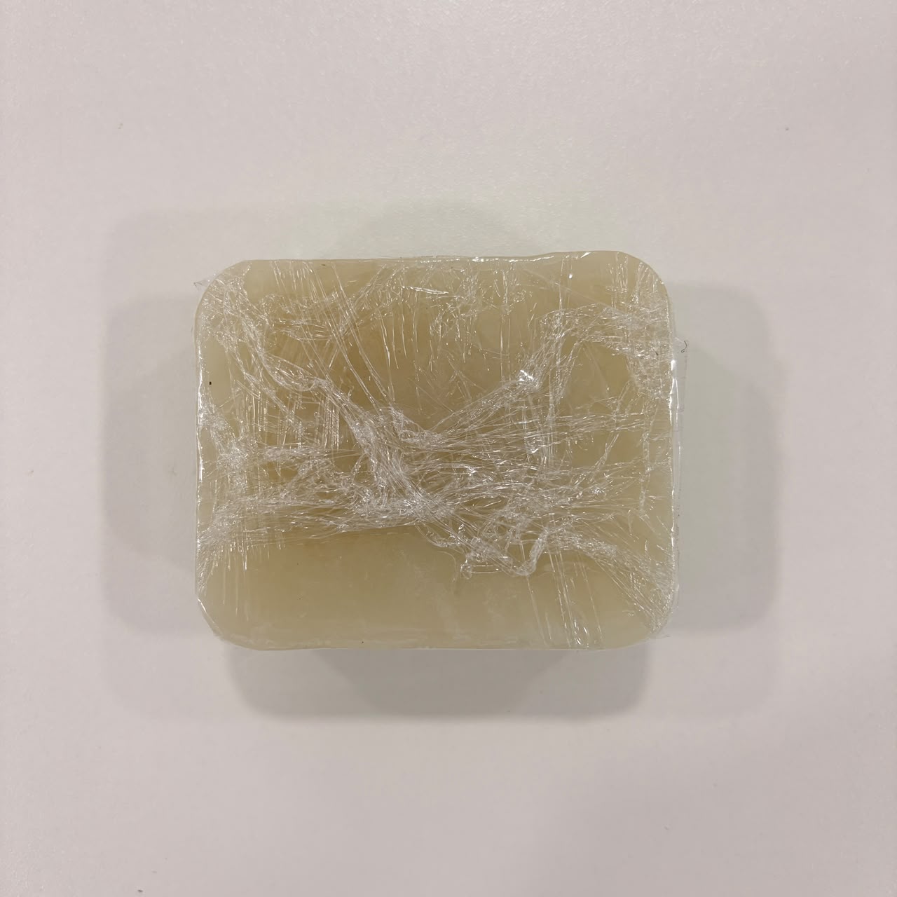 A06648 Upra Handmade D-Tan Care Bathing Soap – Saffron & Sandalwood (100g)