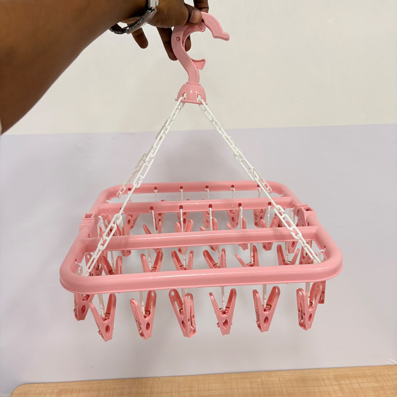 A06600 Plastic Folding Cloth Dryer Clip Hanger with 32 Clips