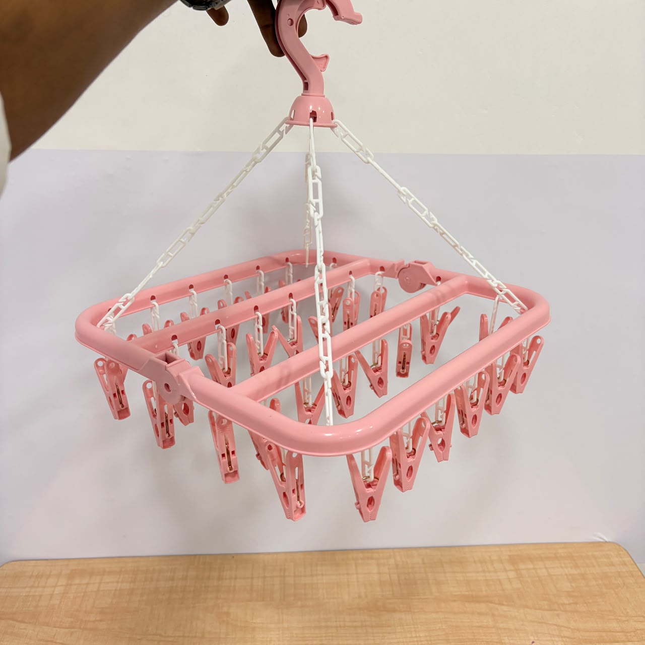 A06600 Plastic Folding Cloth Dryer Clip Hanger with 32 Clips