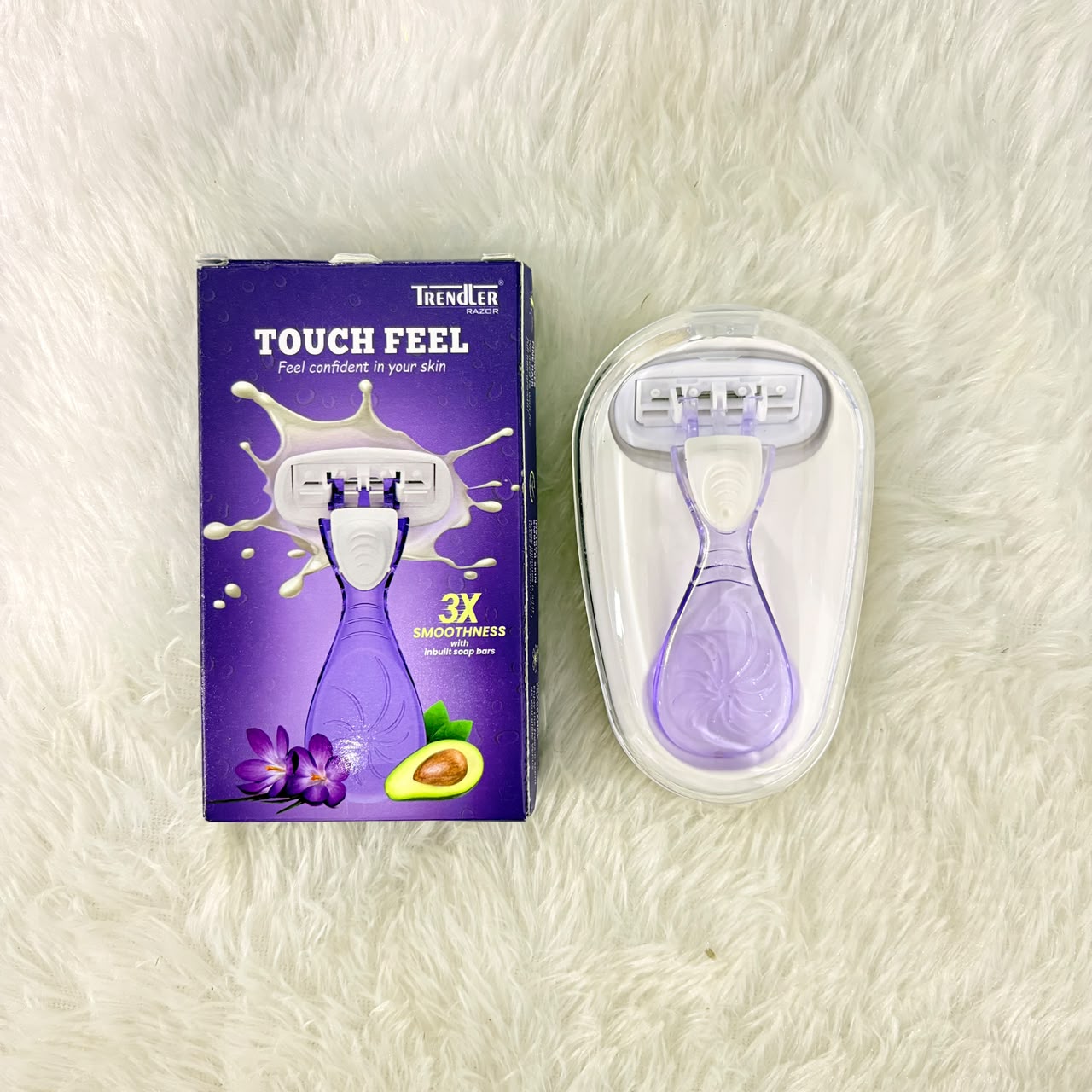 A06705 Touch Feel Women's Hair Removal Razor with In-Built Gel Bars