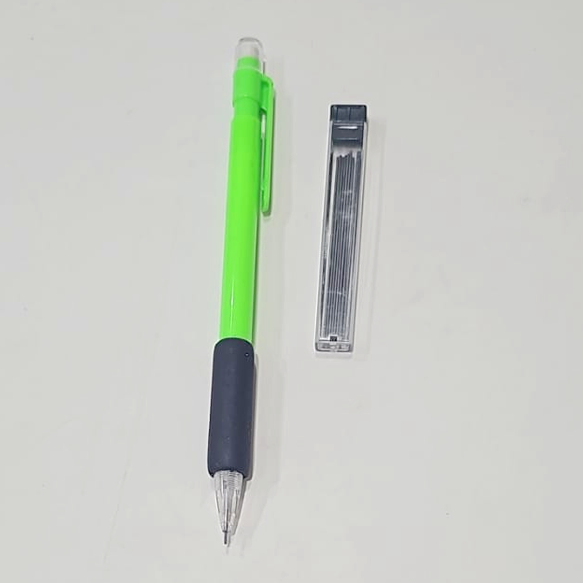 AM0418 Mechanical Pencil + Lead Set