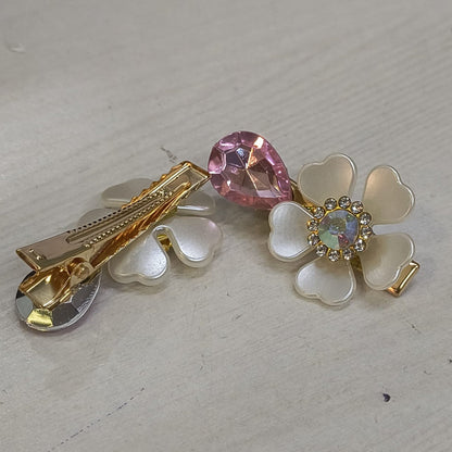 AM5427 Small Hair clips with Flower and Dimond Design (Pack of 1 Pair)