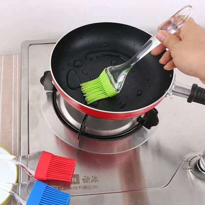 0136 Spatula and Pastry Brush for Cake Mixer