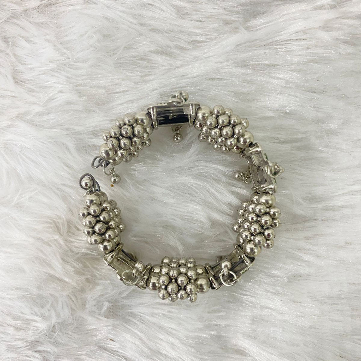 Di0214 Oxidized Peacock Feather Design Silver Bracelet