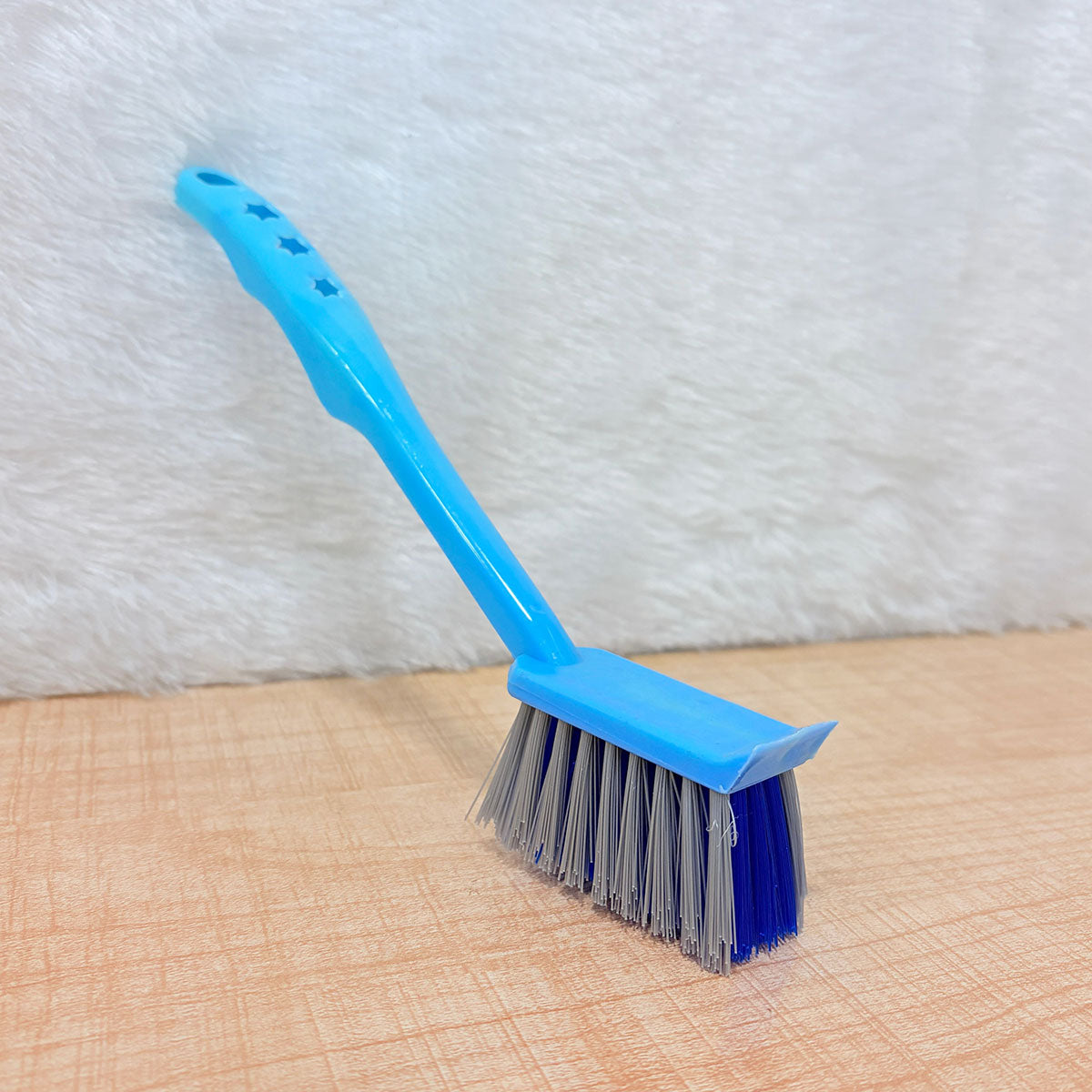 TM0010 Multi-Purpose Long Handle Scrub Brush for Household Cleaning
